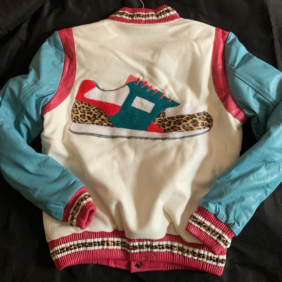 🧥Custom Varsity Jacket in Leather - Picture 3 of 8